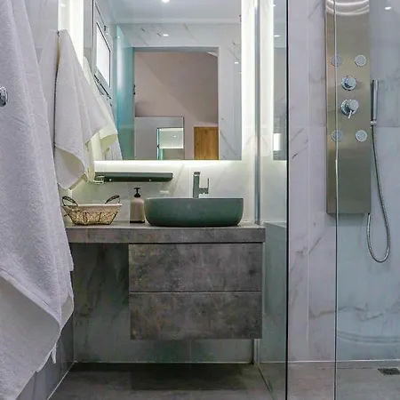 Terpsis Apartment *